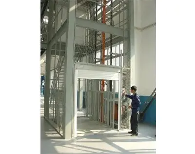 倉庫(ku)貨物提升機升(shēng)降貨梯