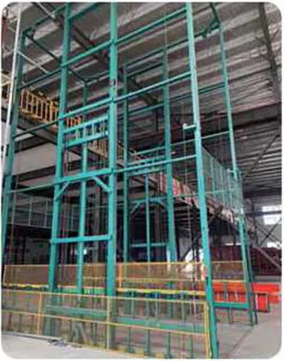 導軌(guǐ)式升降機