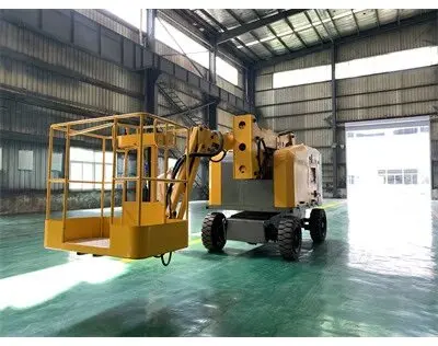 全(quán)自行曲(qu)臂車